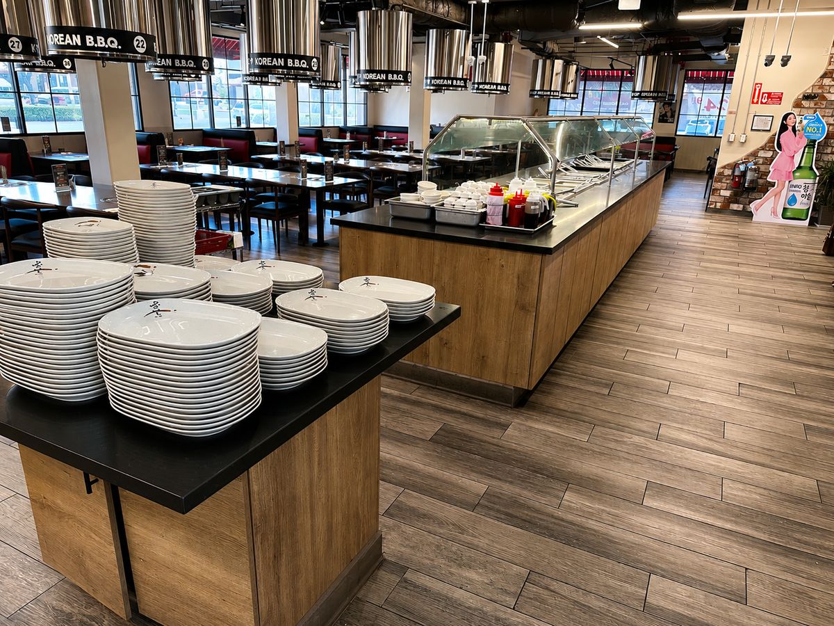 Dining room and salad bar counter at K-Top